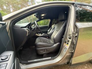 Lexus NX 300h F-Sport / Hybrid 2.5 114kW
