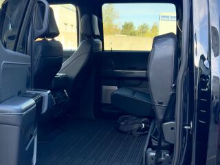 Ford F-150 Lariat Black Edition 5.0 V8 298kW