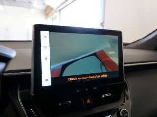 Toyota Corolla Luxury 2.0 98kW