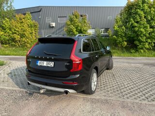 Volvo XC90 2.0 165kW