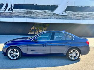 BMW 330 Sport Line xDrive 2.0 R4 185kW