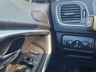 Volvo V40 2.0 140kW