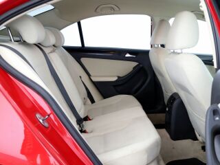Volkswagen Jetta Comfortline ATM 1.6 TDI 77кВ