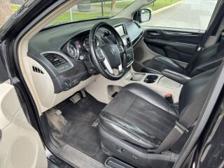 Lancia Voyager Platinum 2.8 120кВ