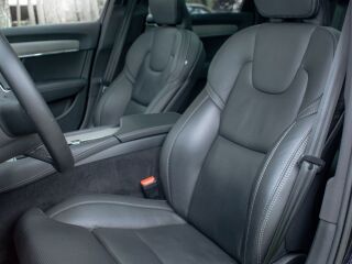 Volvo V90 Cross Country AWD B5 ULTIMATE Xenium FULLOPT 2.0 B5 MHEV KERS Kerghübriid 183kW