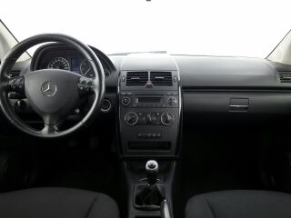 Mercedes-Benz A 150 Elegance 1.5 70kW