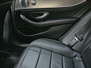 Mercedes-Benz E 220 AMG Styling 2.0 143kW