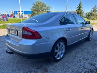 Volvo S80 Momentum 2.4 D5 120kW