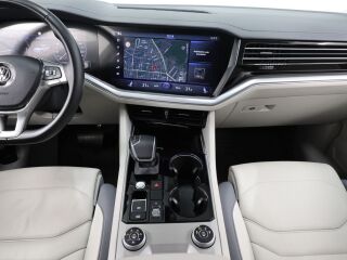 Volkswagen Touareg 4Motion 3.0 210кВ