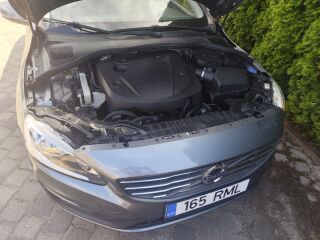 Volvo V60 MOMENTUM 2.0 R4 D3 110kW