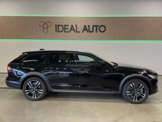 Volvo V90 Cross Country AWD Momentum 2.0 B4 KERS Mild Hybrid 145kW
