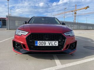 Audi A4 S-Line Quattro 2.0 TDI 140kW