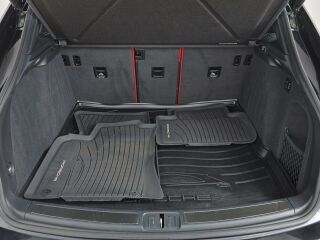 Porsche Macan Turbo model year 2017 3.6 294kW