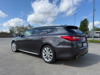 Kia Optima GT line 1.7 104kW