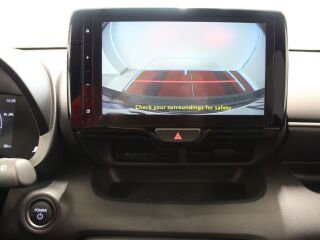 Toyota Yaris Active Plus Hybrid 1.5 68кВ