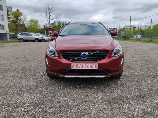 Volvo XC60 R-DESIGN LINE AWD 2.4 D5 140kW