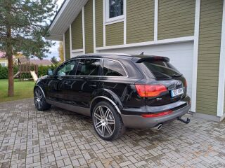 Audi Q7 4.1 240kW