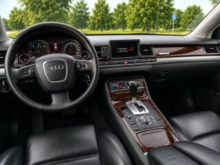 Audi A8 4.2 240кВ