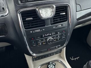 Lancia Voyager STOW&GO Exclusive Edition 2.8 CRD 120kW