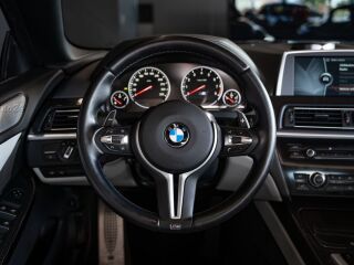 BMW M6 Convertible 4.4 V8 412kW
