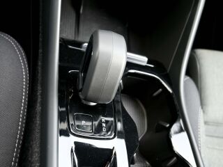 Volvo XC40 H&K R-DESIGN INTELLI SAFE FACELIFT MY2023 1.5 T2 95kW