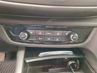 Opel Insignia 1.5 121кВ