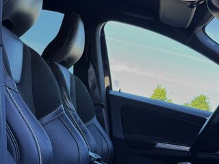 Volvo XC60 R-DESIGN FFD 140kW