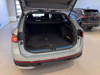 Volkswagen Passat R-Line Signature Black Style 2.0 TDI 142kW