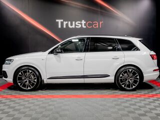 Audi Q7 S-Line plus Quattro 3.0 200кВ