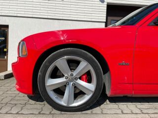 Dodge Charger SRT8/ 6.1 V8 318kW