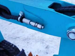 miniekskavaator 1.2t koos hüdrovasaraga ja kopaga 12кВ