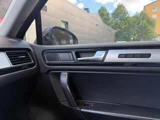 Volkswagen Touareg Terrain tech 3.0 V6 CRCA 180кВ