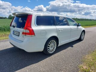 Volvo V70 2.0 133kW