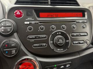 Honda Jazz 1.3 73кВ