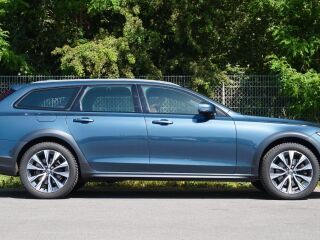 Volvo V90 Cross Country Pro 2.0 173kW