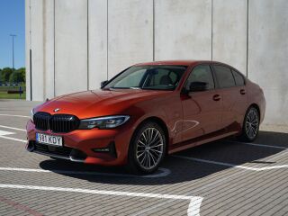 BMW 320 d xDrive Sport Line 2.0 R4 140kW