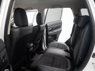 Mitsubishi Outlander Instyle 4WD PHEV 2.0 149kW