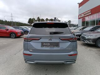 Mitsubishi Outlander Instyle 4WD 2.4 PHEV 225kW