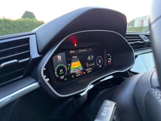 Audi Q3 45 Sportback e-tron Model 2023 1.4 110kW