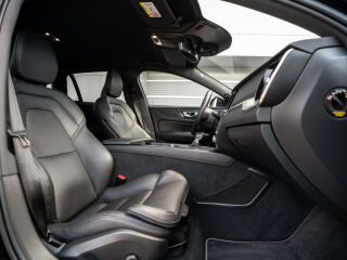 Volvo V60 D4 AWD R-Design 2.0 140kW
