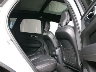 Volvo XC60 AWD INSCRIPTION LUXURY INTELLI SAFE PRO 2.0 B5 KERS Mild Hybrid 183kW