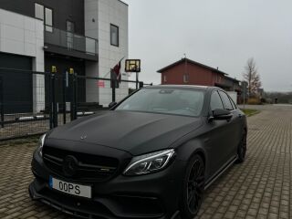 Mercedes-Benz C 63 AMG S s 4.0 V8 375kW