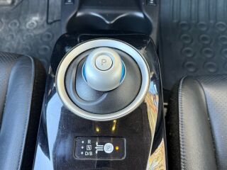 Nissan LEAF Tekna 30KWH 80kW