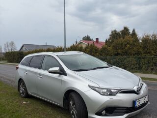 Toyota Auris 1.6 97kW