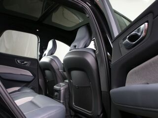 Volvo XC60 AWD R-DESIGN INTELLI SAFE PRO MY22 2.0 T6 Recharge Plug In Hybrid 251kW