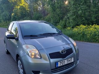 Toyota Yaris 1.3 64кВ