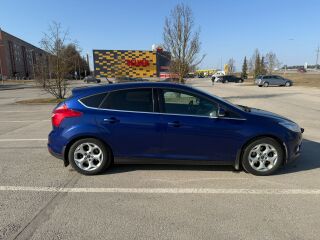 Ford Focus Titanium 1.0 92кВ