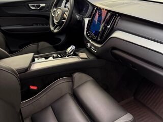 Volvo XC60 B4 D 197hj Ultimate Dark AWD 2.0 B4 Mild Hybrid 145kW