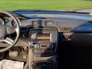 Mercedes-Benz R 350 3.0 195kW