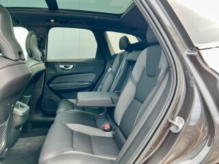 Volvo XC60 AWD R-Design Mild Hybrid 2.0 B4 145kW
